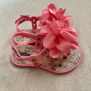 Toddler girl Chillipop adorable pink flower sandals size 7